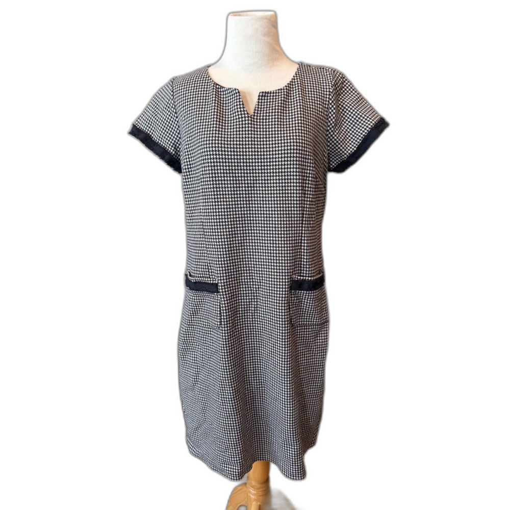 12P Talbots blue and white dress Length 33.5in Bust 19in